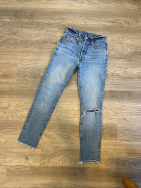 Free People Women's Light Blue Straight Leg Distressed Jeans